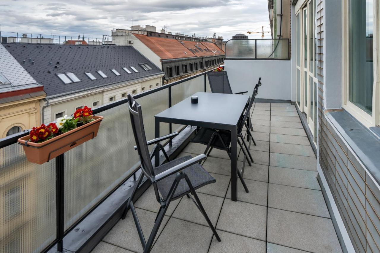 New Town - Apple Apartments Prague Exterior photo